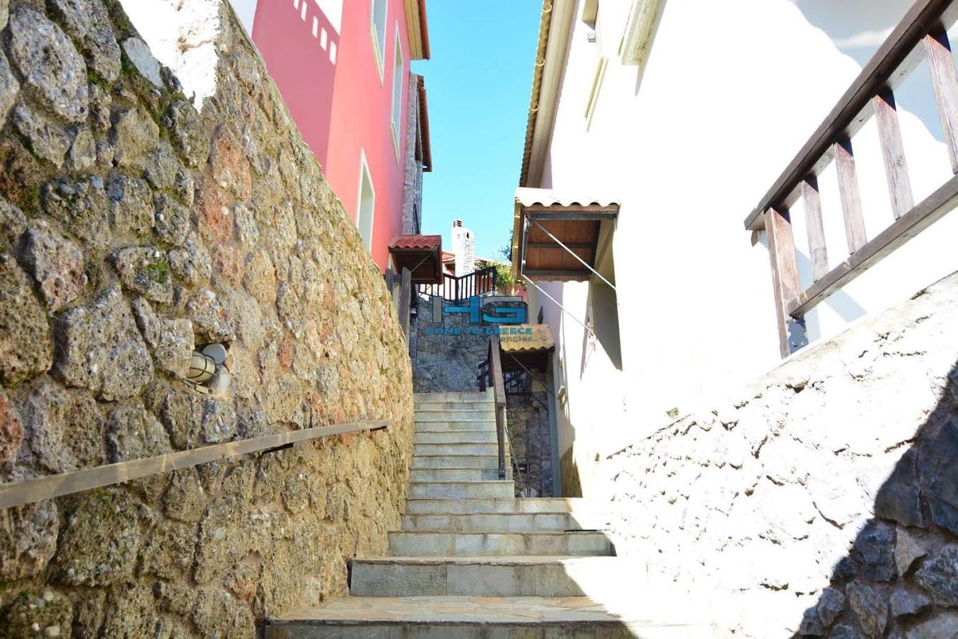 Πωλείται Ξενοδοχείο 3*** Αστέρων στα Τρίκαλα Κορινθίας (21 Δωμάτια)