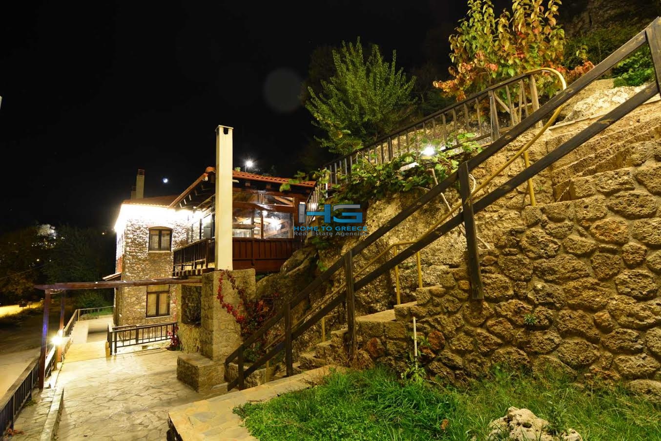 Πωλείται Ξενοδοχείο 3*** Αστέρων στα Τρίκαλα Κορινθίας (21 Δωμάτια)