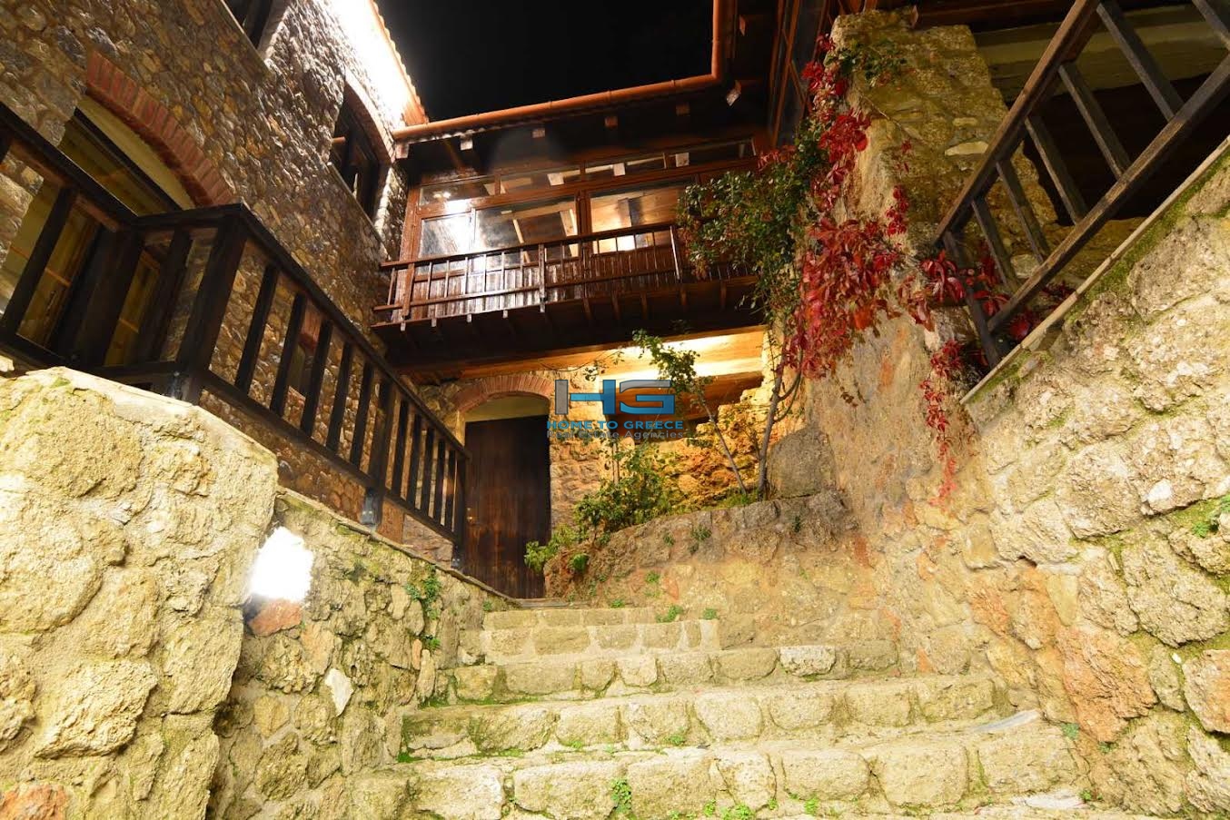 Πωλείται Ξενοδοχείο 3*** Αστέρων στα Τρίκαλα Κορινθίας (21 Δωμάτια)