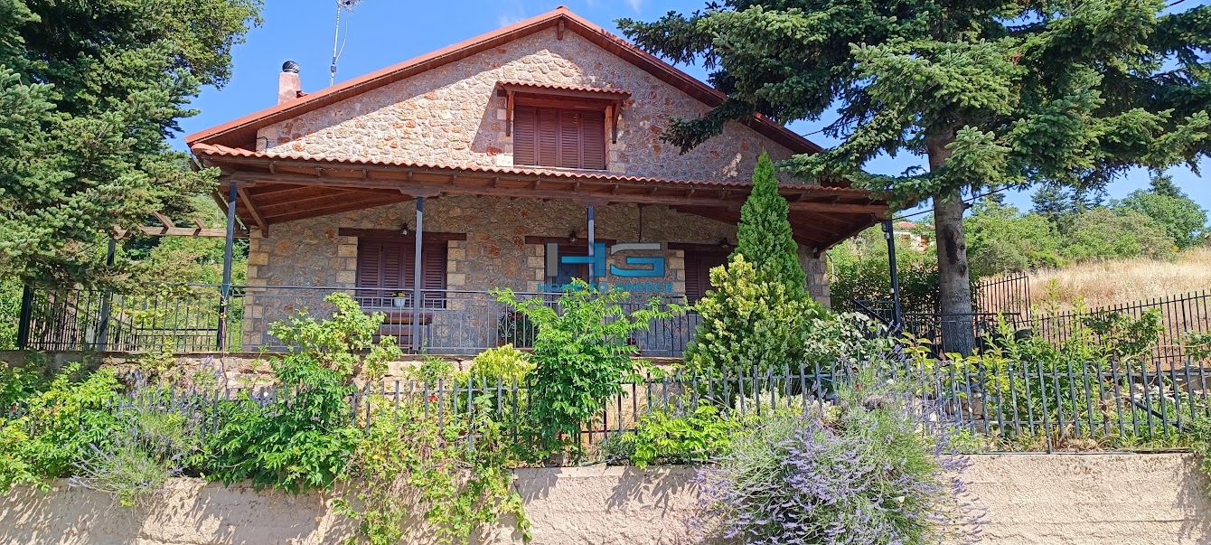 2 Ανεξάρτητες Μεζονέτες 79τ.μ. και 78τ.μ στη Μέση Συνοικία Τρίκαλων – Ξυλόκαστρο Ν. Κορινθίας