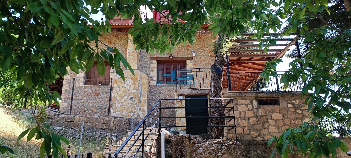 2 Ανεξάρτητες Μεζονέτες 79τ.μ. και 78τ.μ στη Μέση Συνοικία Τρίκαλων – Ξυλόκαστρο Ν. Κορινθίας