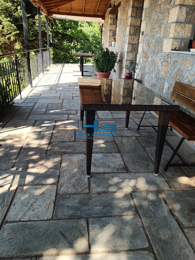 2 Ανεξάρτητες Μεζονέτες 79τ.μ. και 78τ.μ στη Μέση Συνοικία Τρίκαλων – Ξυλόκαστρο Ν. Κορινθίας