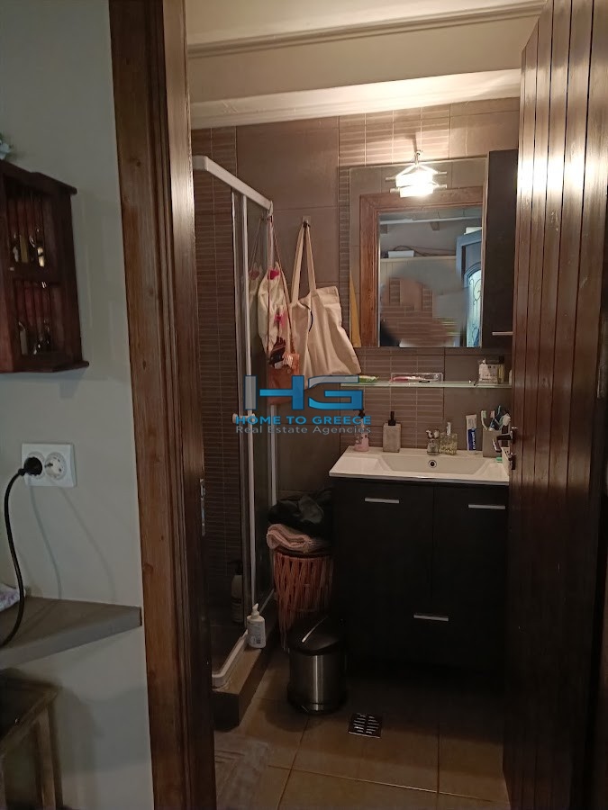 2 Ανεξάρτητες Μεζονέτες 79τ.μ. και 78τ.μ στη Μέση Συνοικία Τρίκαλων – Ξυλόκαστρο Ν. Κορινθίας