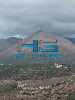 Πωλείται μοναδική έκταση 25.000 τ.μ. άρτια και οικοδομήσιμη, μόλις 100 μ. από τη θάλασσα.