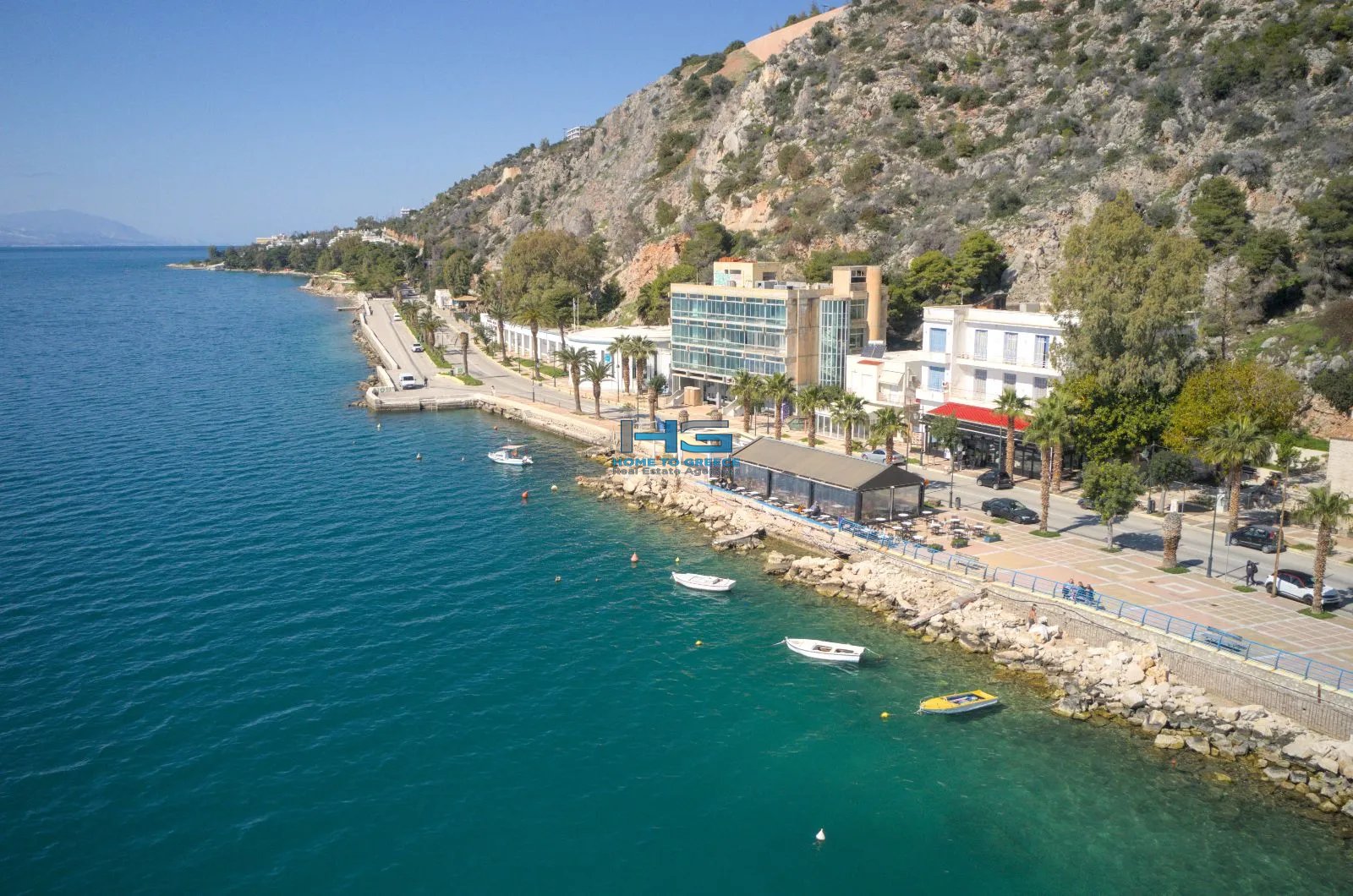 ΠΩΛΕΙΤΑΙ ΕΠΙΧΕΙΡΗΣΗ ΕΣΤΙΑΣΗΣ στο Λουτράκι , Εστιατόριο – cafe / lounge bar