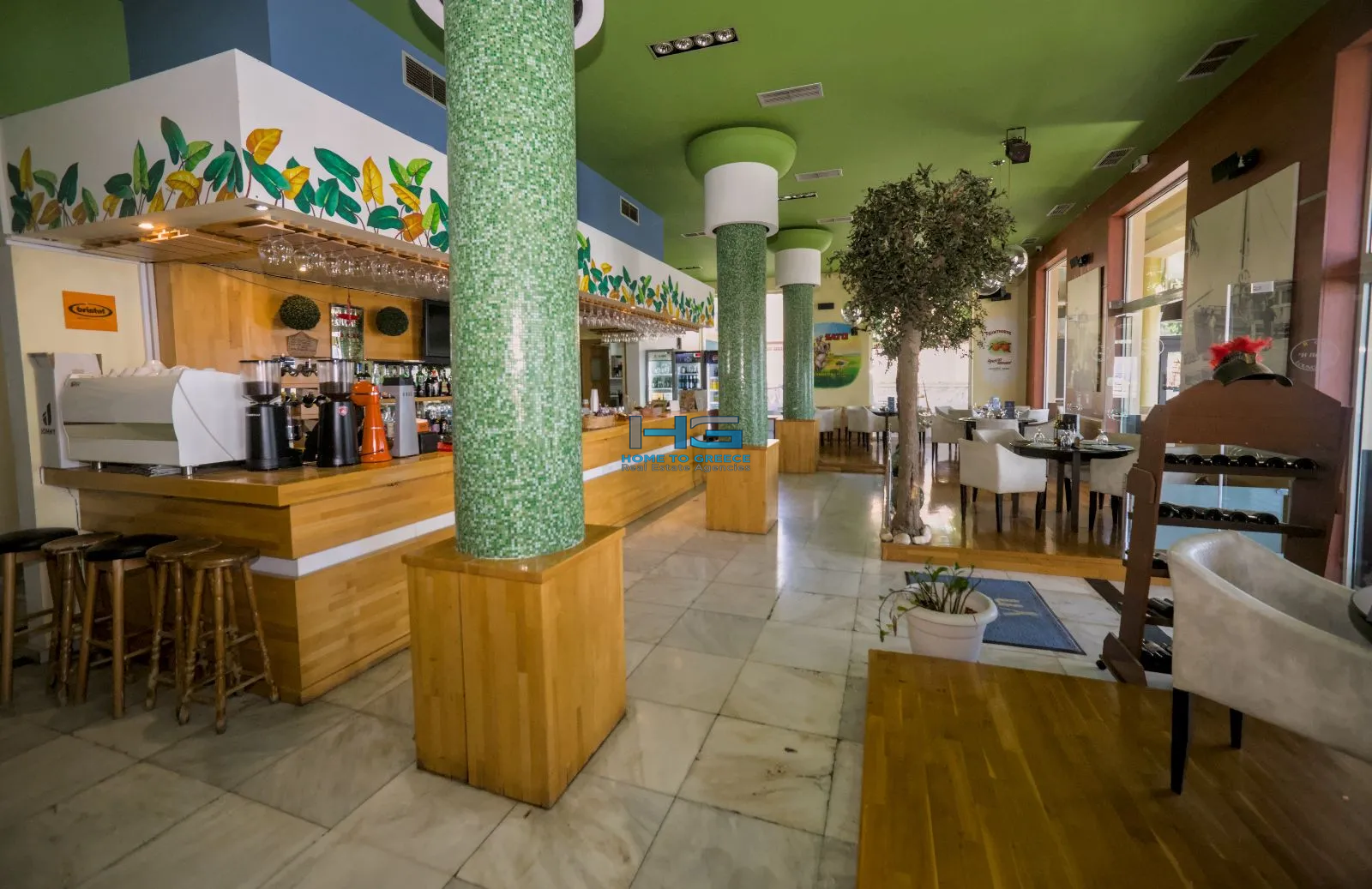 ΠΩΛΕΙΤΑΙ ΕΠΙΧΕΙΡΗΣΗ ΕΣΤΙΑΣΗΣ στο Λουτράκι , Εστιατόριο – cafe / lounge bar