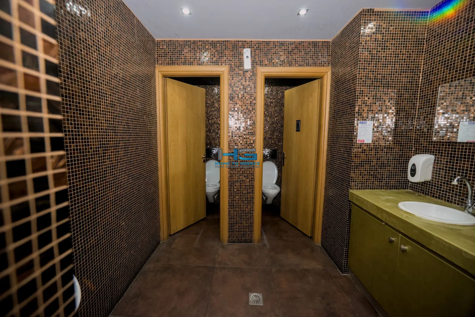 ΠΩΛΕΙΤΑΙ ΕΠΙΧΕΙΡΗΣΗ ΕΣΤΙΑΣΗΣ στο Λουτράκι , Εστιατόριο – cafe / lounge bar