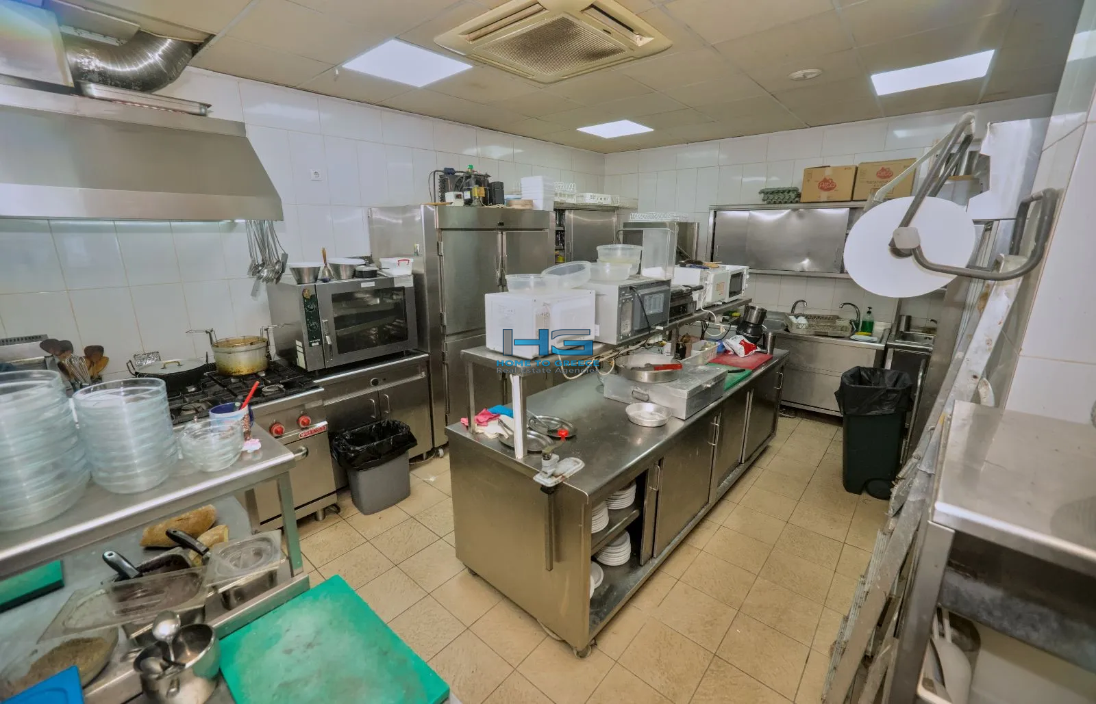 ΠΩΛΕΙΤΑΙ ΕΠΙΧΕΙΡΗΣΗ ΕΣΤΙΑΣΗΣ στο Λουτράκι , Εστιατόριο – cafe / lounge bar