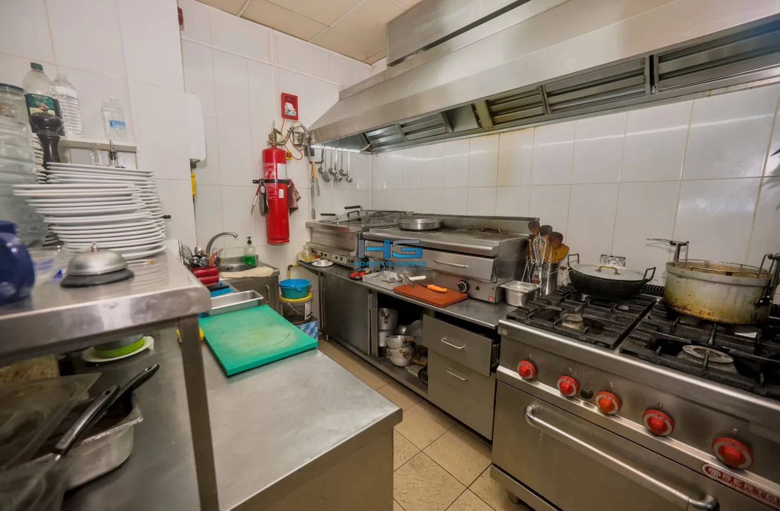 ΠΩΛΕΙΤΑΙ ΕΠΙΧΕΙΡΗΣΗ ΕΣΤΙΑΣΗΣ στο Λουτράκι , Εστιατόριο – cafe / lounge bar