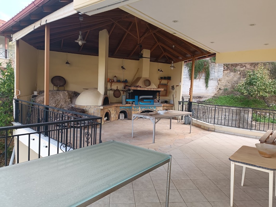 Άνω Λουτρό του Δήμου Ξυλοκάστρου – Ευρωστίνης 2 ανεξάρτητες κατοικίες 85τ.μ. + 85τ.μ.