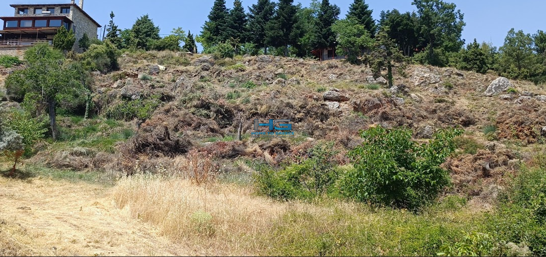 Πωλείται αμφιθεατρικό οικόπεδο 2.137τ.μ. στα Μεσαία Τρίκαλα Κορινθίας με Θέα Βουνό & Θάλασσα.