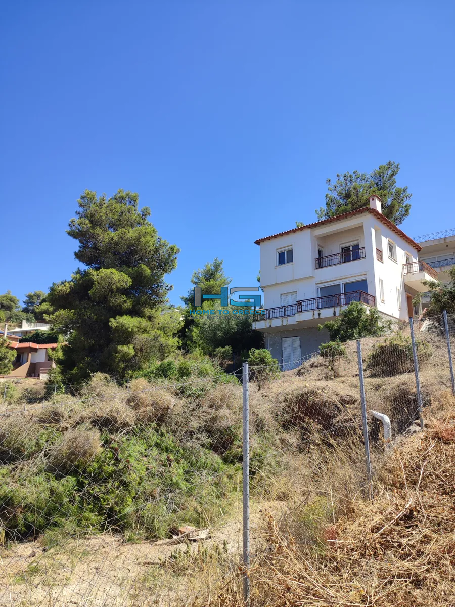 Επενδυτική Ευκαιρία – Γωνιακό Ακίνητο 3 Ορόφων στο Μελίσσι Κορινθίας